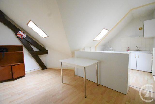 Appartement F2 à vendre - 2 pièces - 25.58 m2 - VICHY - 03 - AUVERGNE - Century 21 Gnt Immobilier