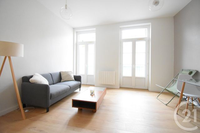 Appartement F2 à louer - 2 pièces - 51.14 m2 - VICHY - 03 - AUVERGNE - Century 21 Gnt Immobilier