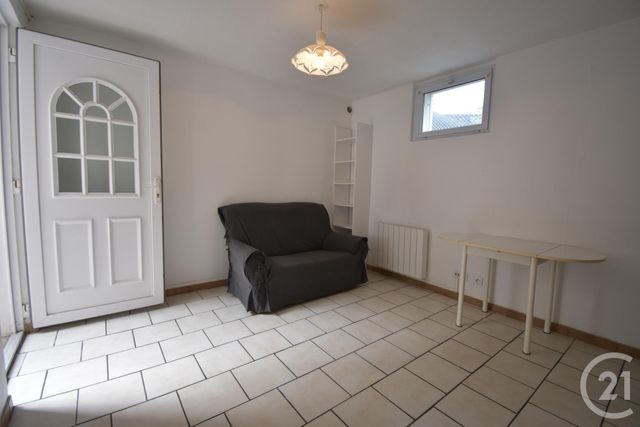 Appartement F1 bis à louer - 2 pièces - 27.77 m2 - VICHY - 03 - AUVERGNE - Century 21 Gnt Immobilier